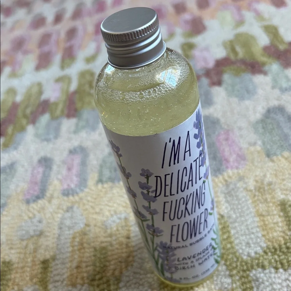 Blue Q I’m a Delicate F’ing Flower Natural Bubble Bath Lavender Birch Water NWT